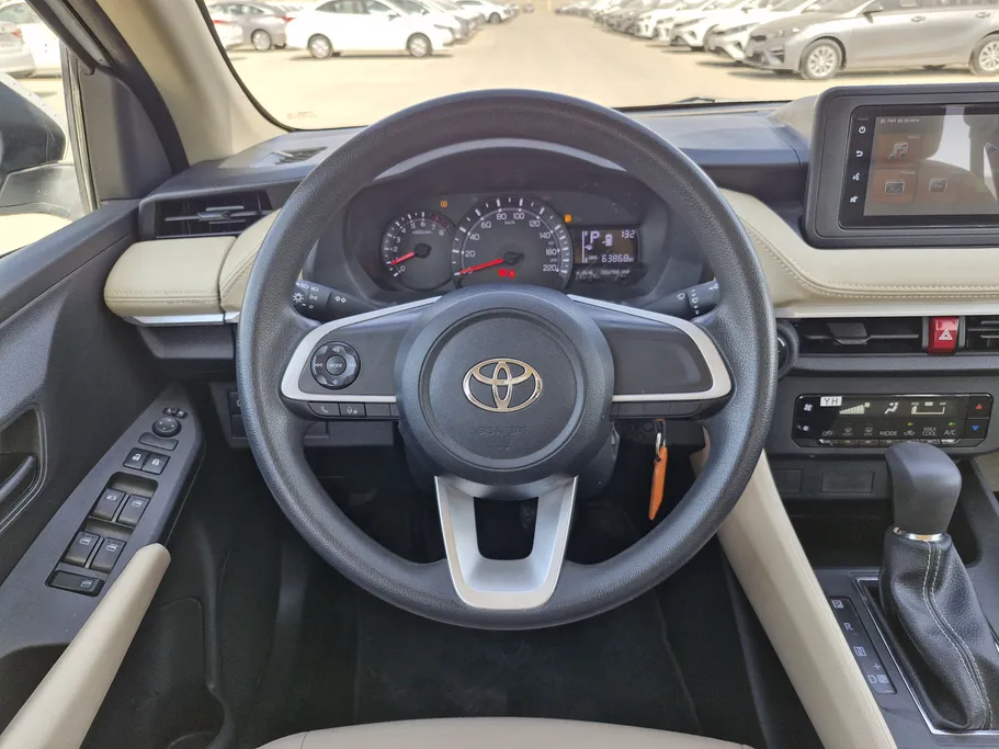 2024 Toyota Yaris  Y 