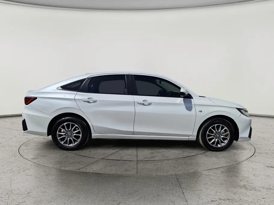 تويوتا يارس Y 2023 