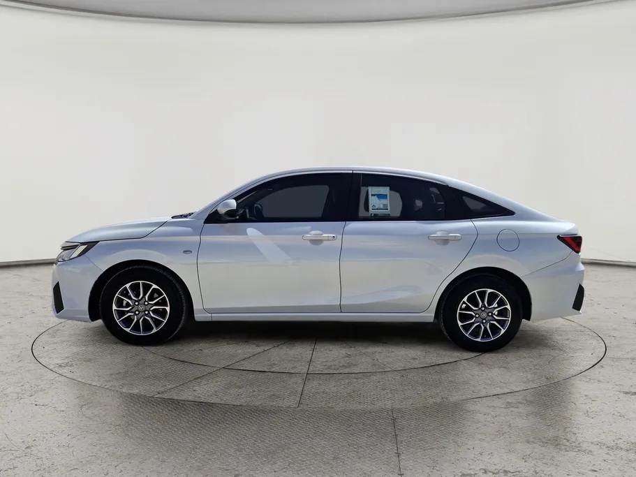 تويوتا يارس Y 2023 