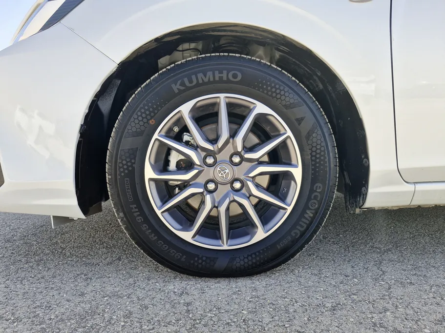 تويوتا يارس Y 2023 