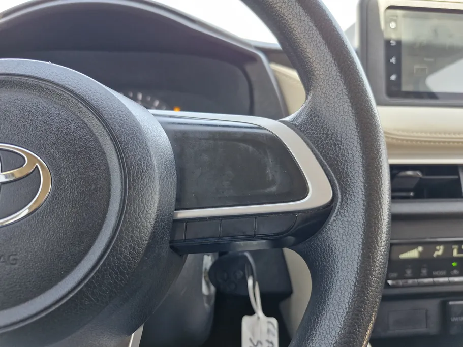 تويوتا يارس Y 2023 