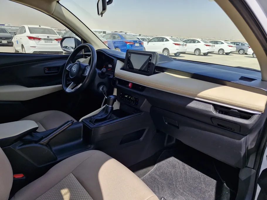 تويوتا يارس Y 2023 