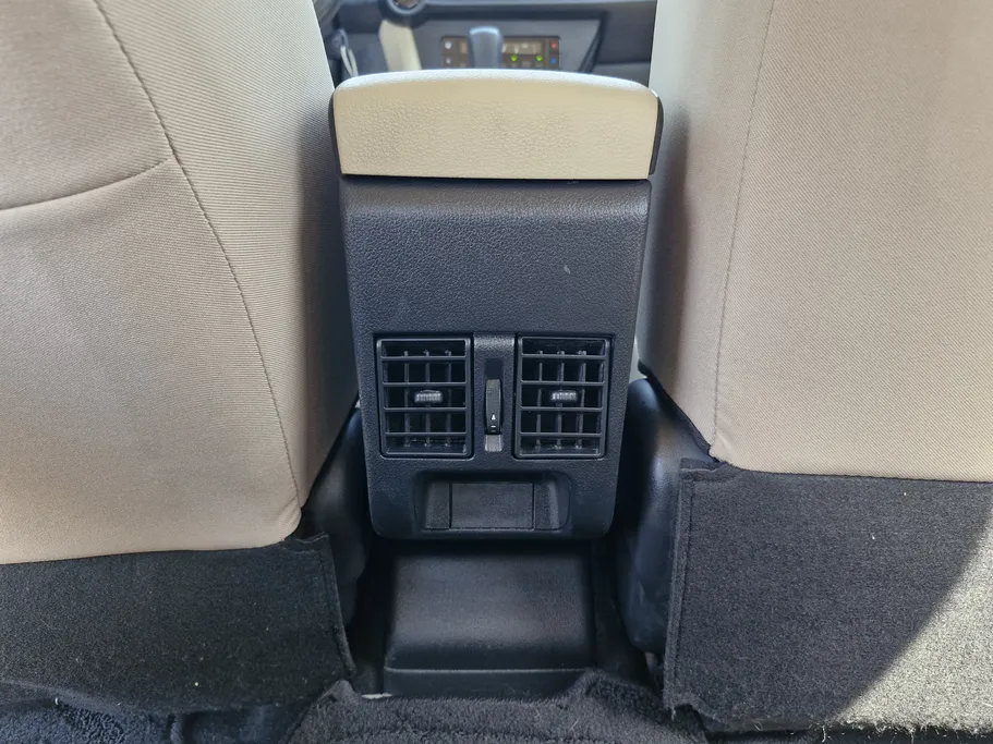 تويوتا يارس Y 2023 