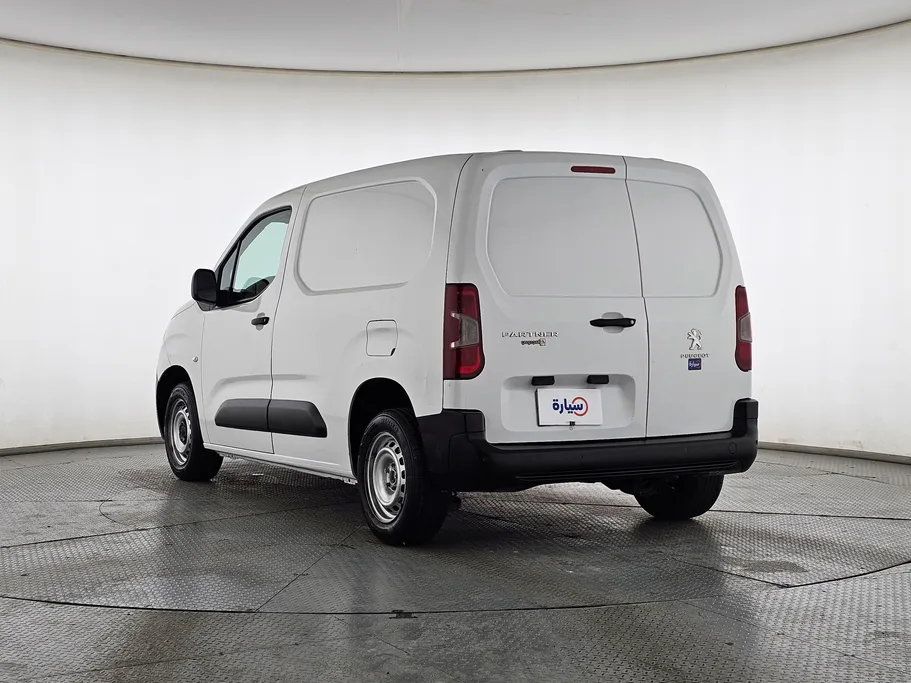 بيجو بارتنر Short van 2022 