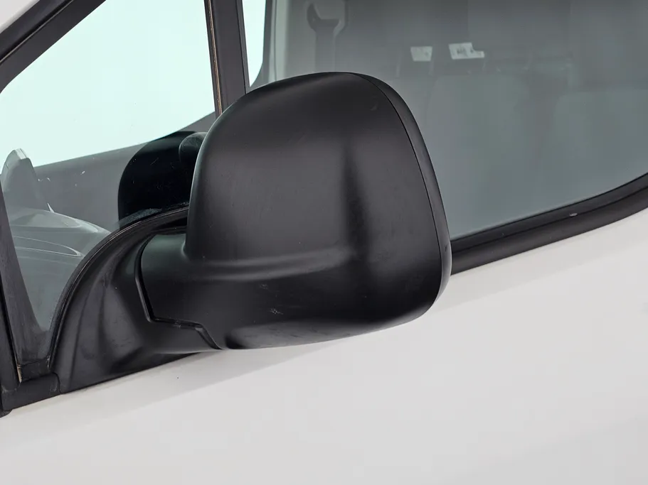 بيجو بارتنر Short van 2022 