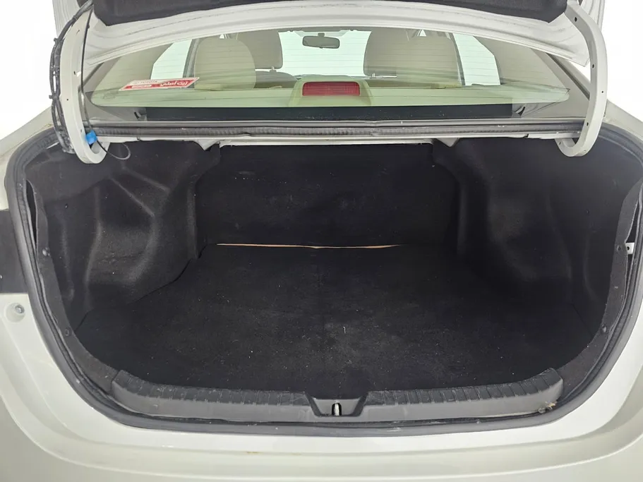 2022 Toyota Yaris  Y 