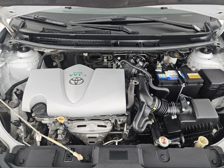 2022 Toyota Yaris  Y 