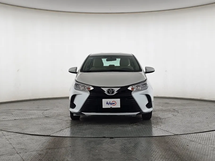 2022 Toyota Yaris  Y 