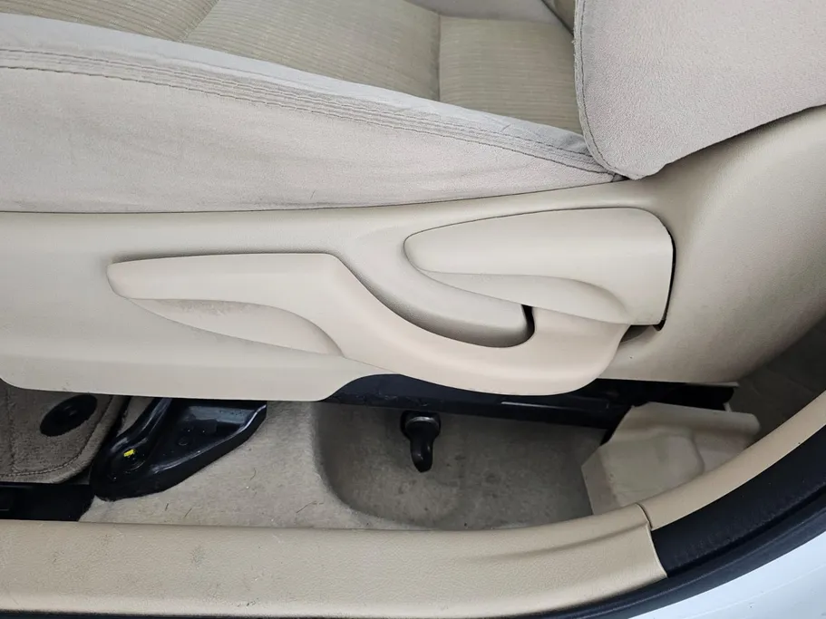 2022 Toyota Yaris  Y 