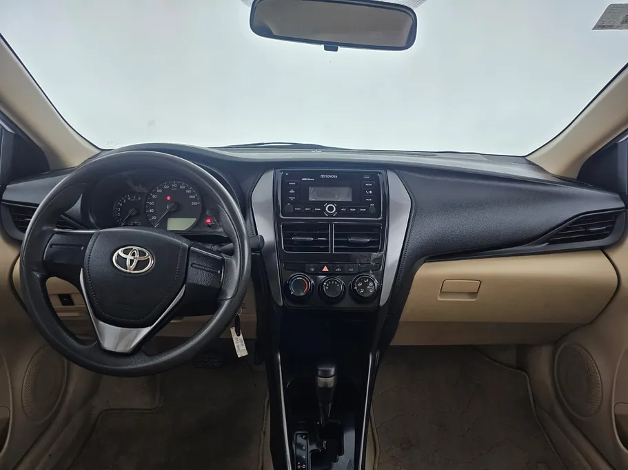 2022 Toyota Yaris  Y 