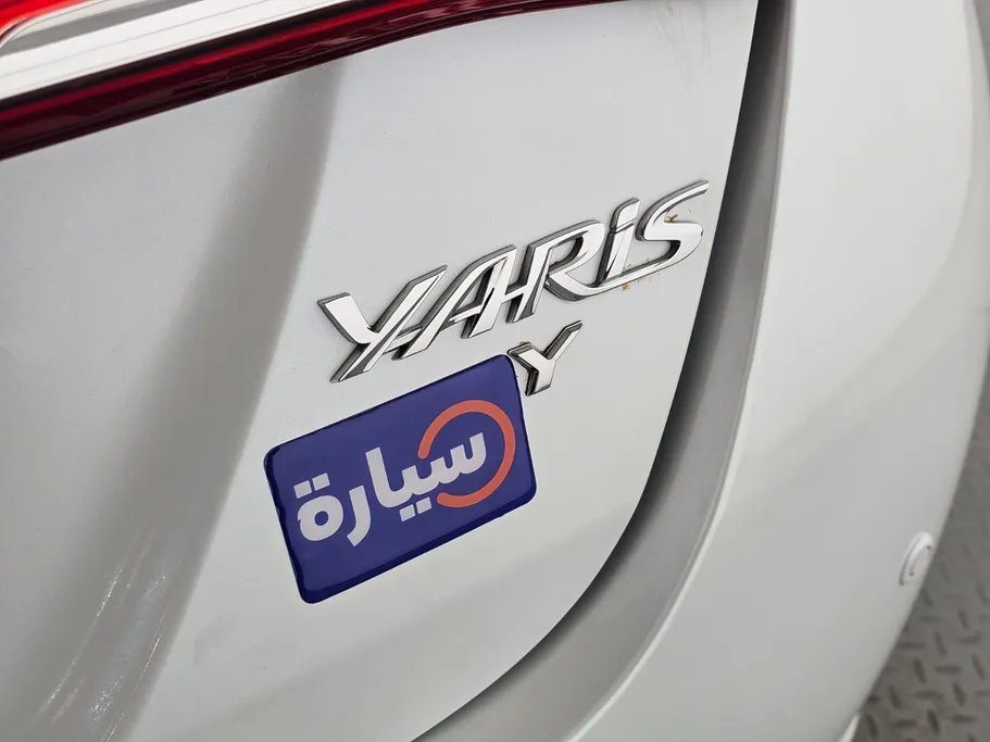 2022 Toyota Yaris  Y 