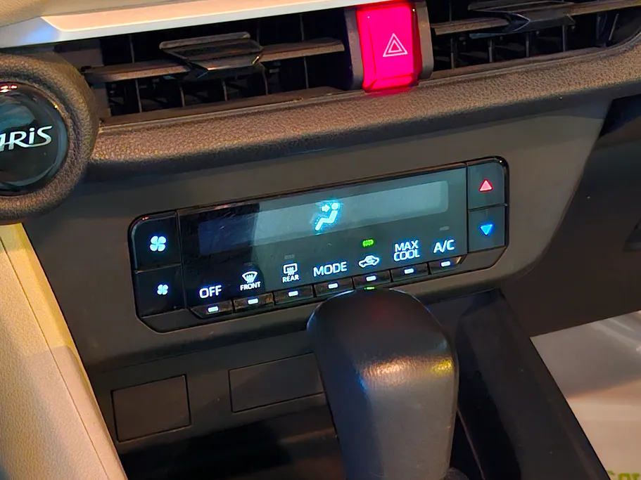 2023 Toyota Yaris  Y 