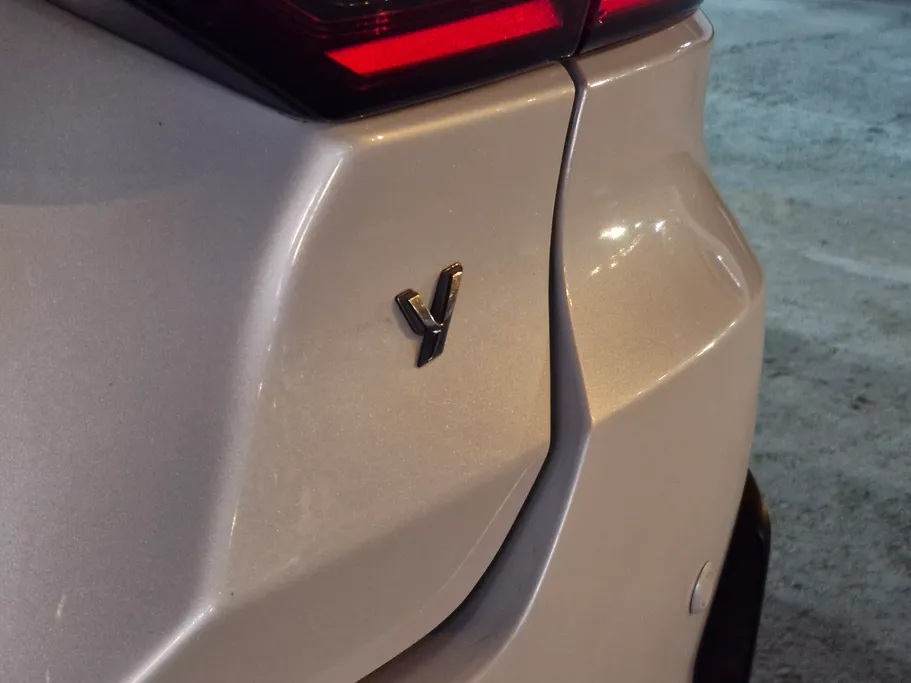 2023 Toyota Yaris  Y 