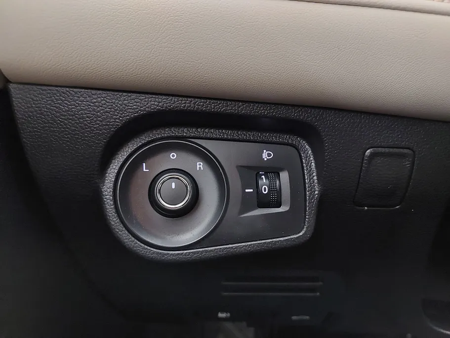 ام جي 5 COM 2022 