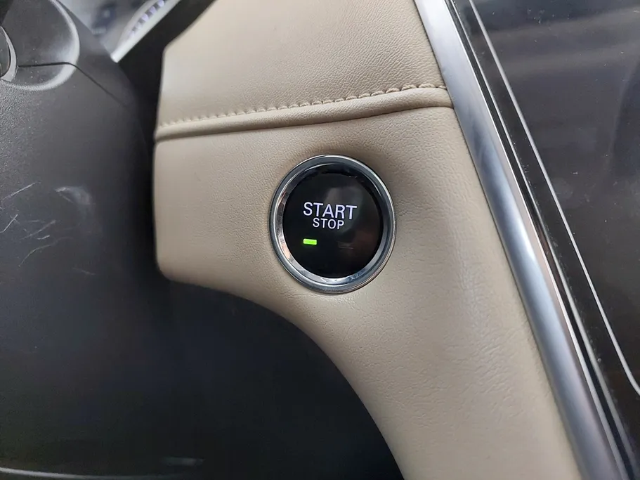 ام جي 5 COM 2022 