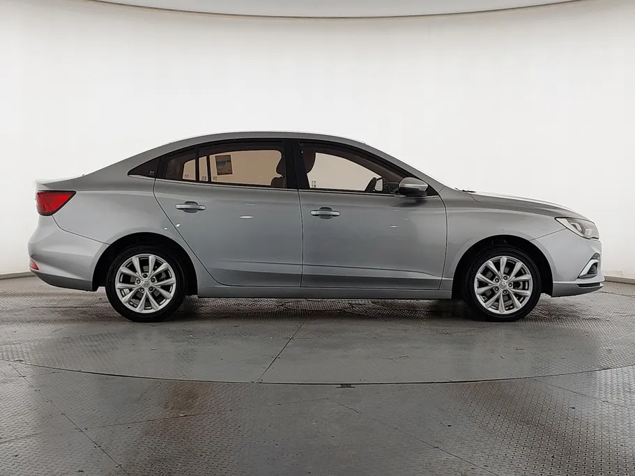 ام جي 5 COM 2022 