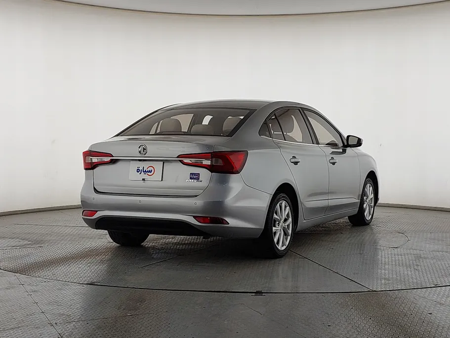 ام جي 5 COM 2022 