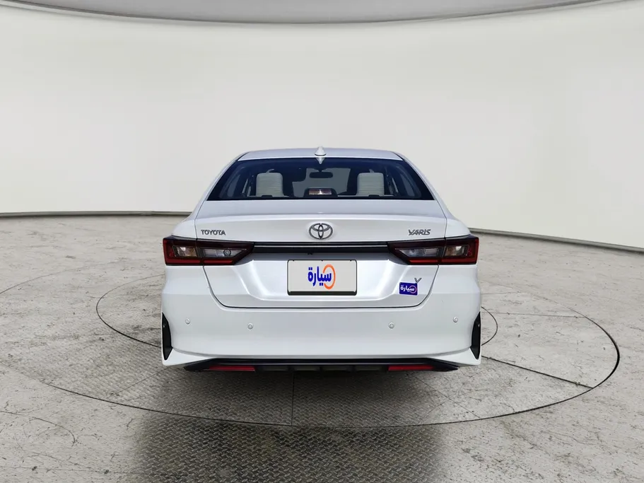 2023 Toyota Yaris  Y 