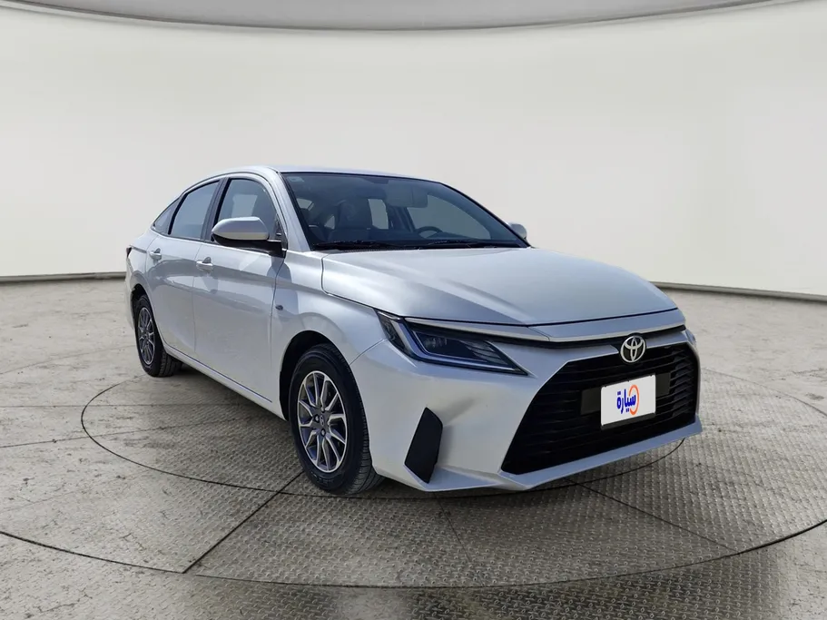 2023 Toyota Yaris  Y 