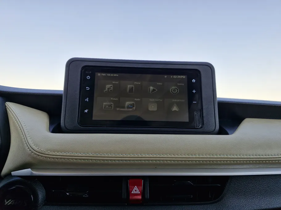 2023 Toyota Yaris  Y 