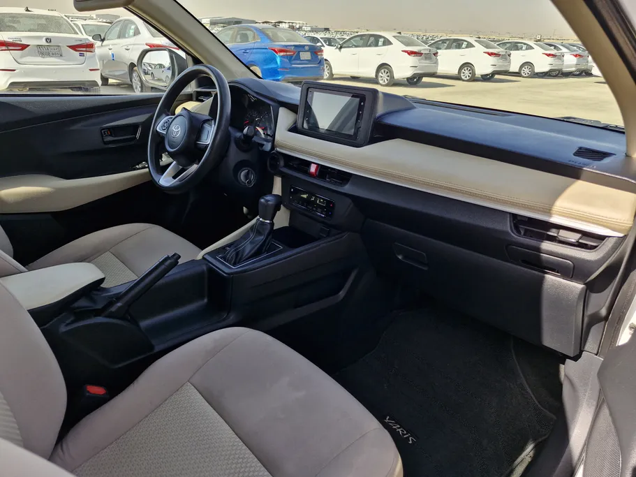 2023 Toyota Yaris  Y 