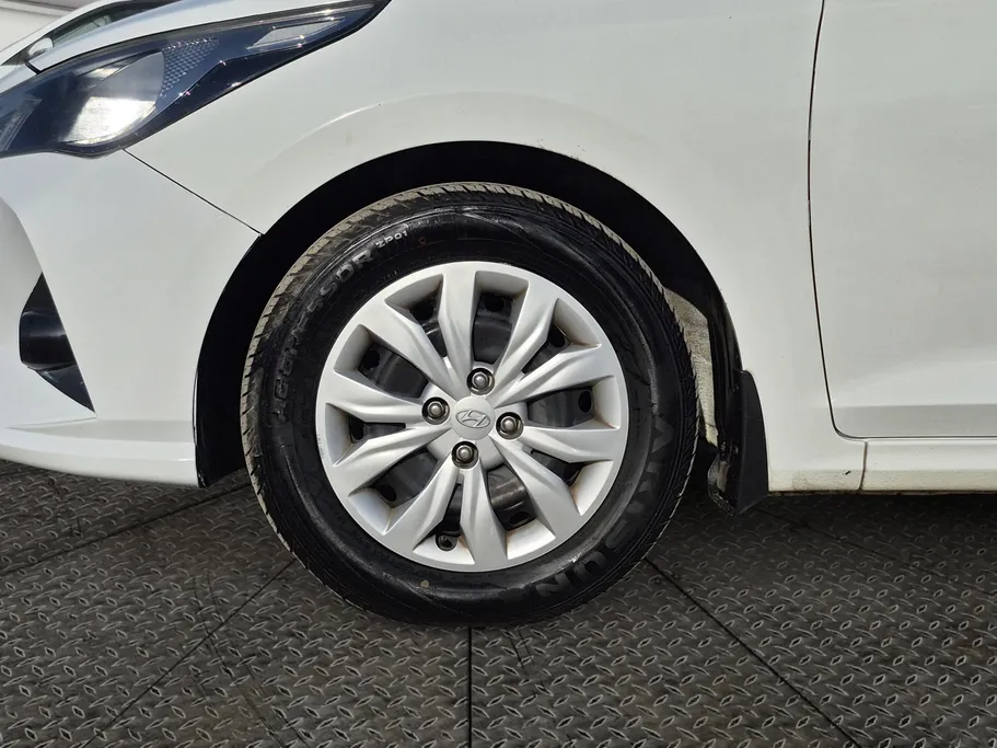 2023 Hyundai Accent Smart 