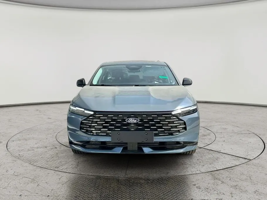 فورد تورس امبيانتي الإصدار الجديد 2026 