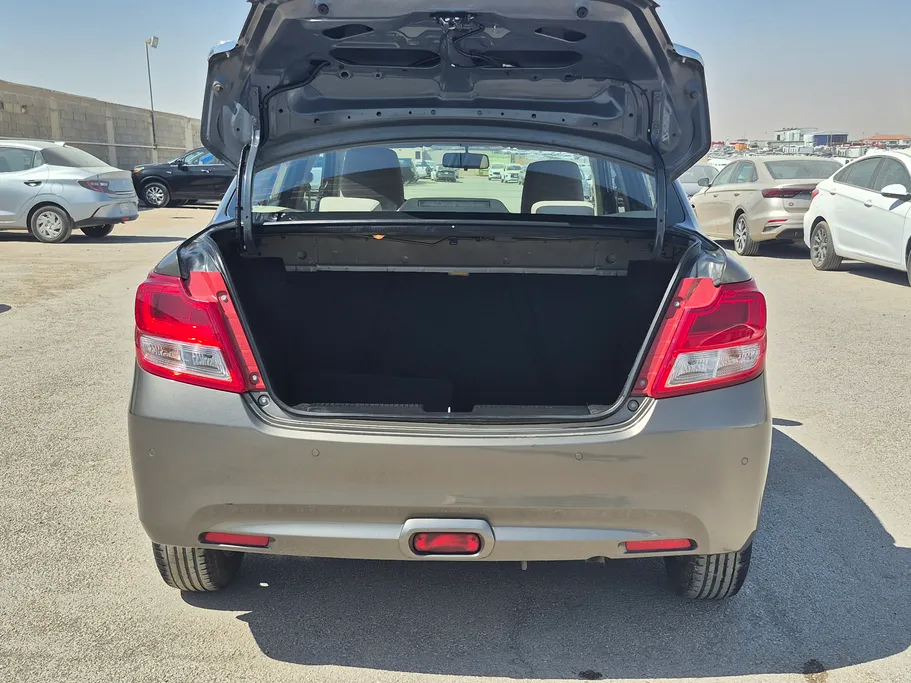 2024 سوزوكي Dzire GLX 