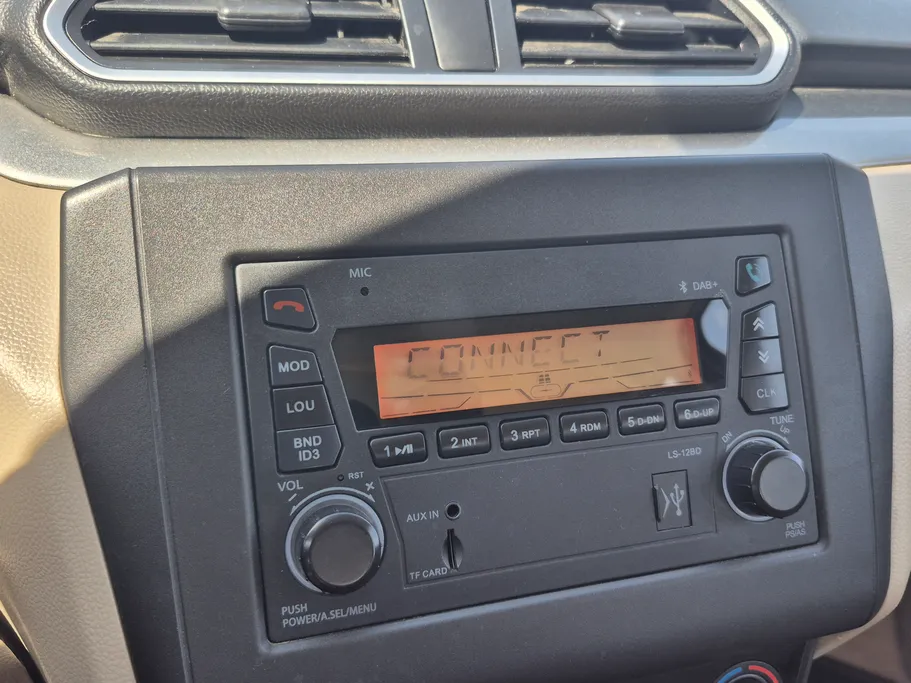 2024 سوزوكي Dzire GLX 