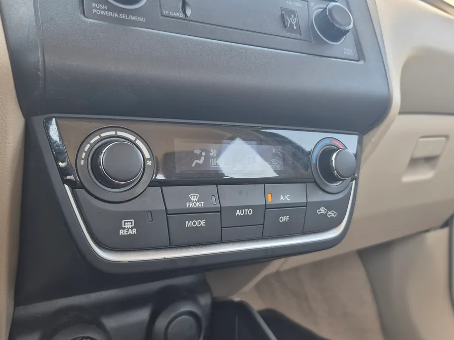 2024 سوزوكي Dzire GLX 