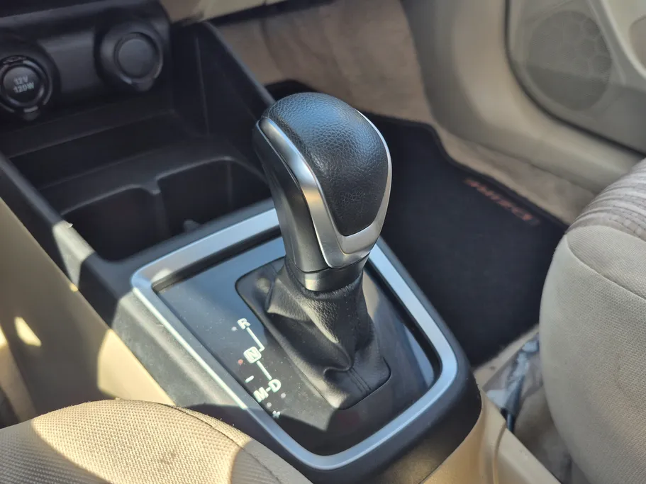 2024 سوزوكي Dzire GLX 