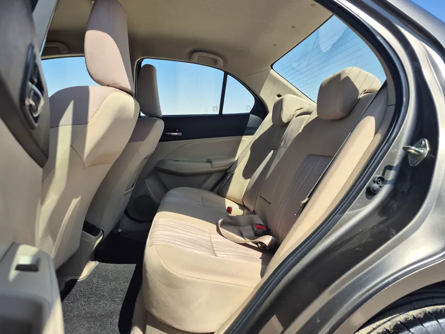 2024 سوزوكي Dzire GLX 