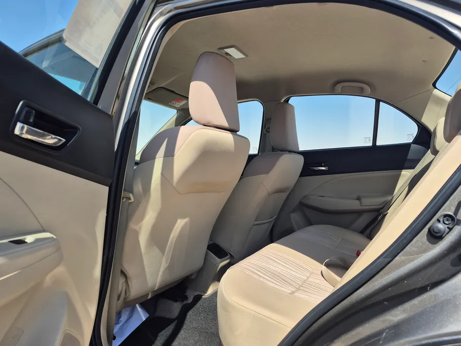 2024 سوزوكي Dzire GLX 
