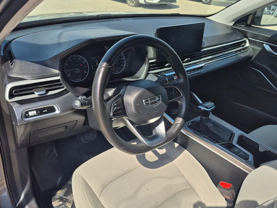 جيلي امجراند GS 2024 