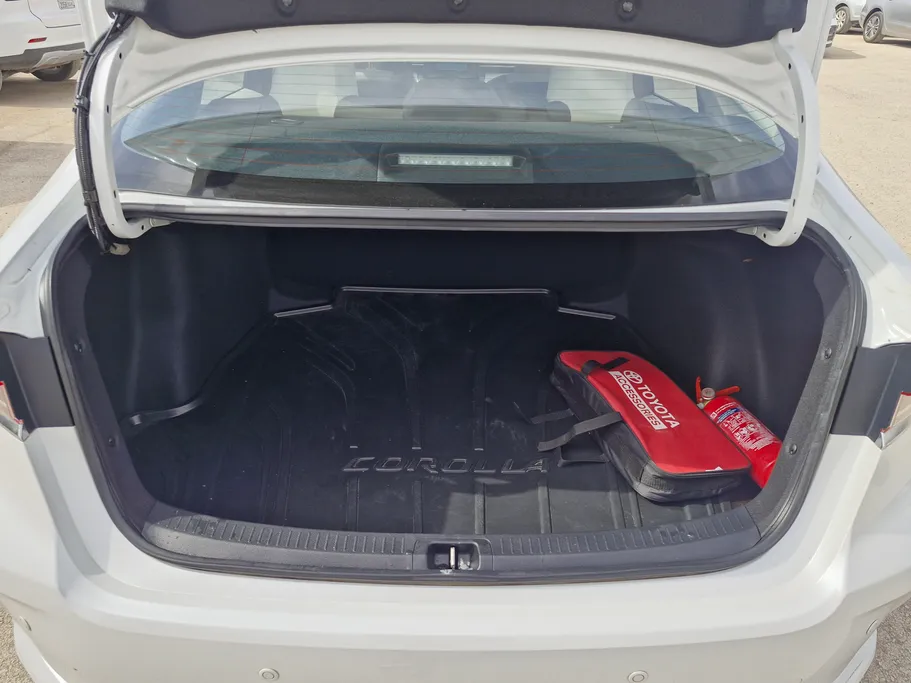 تويوتا كورولا XLI 2023 