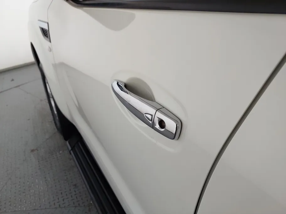 2024 Nissan Xterra SE 