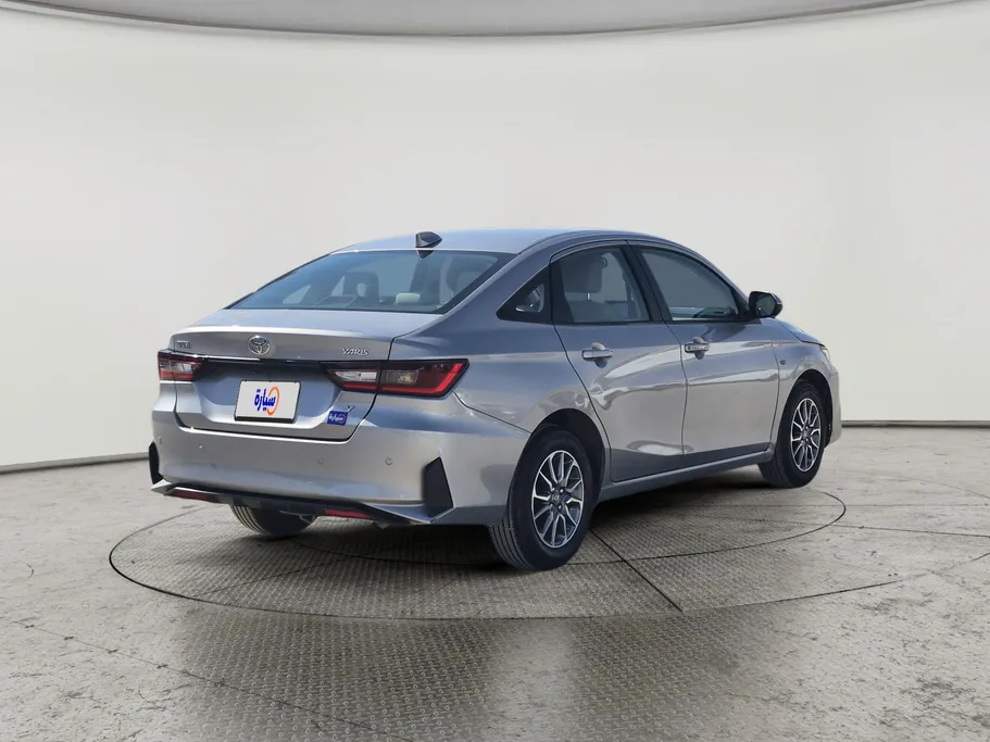 2024 Toyota Yaris  Y 