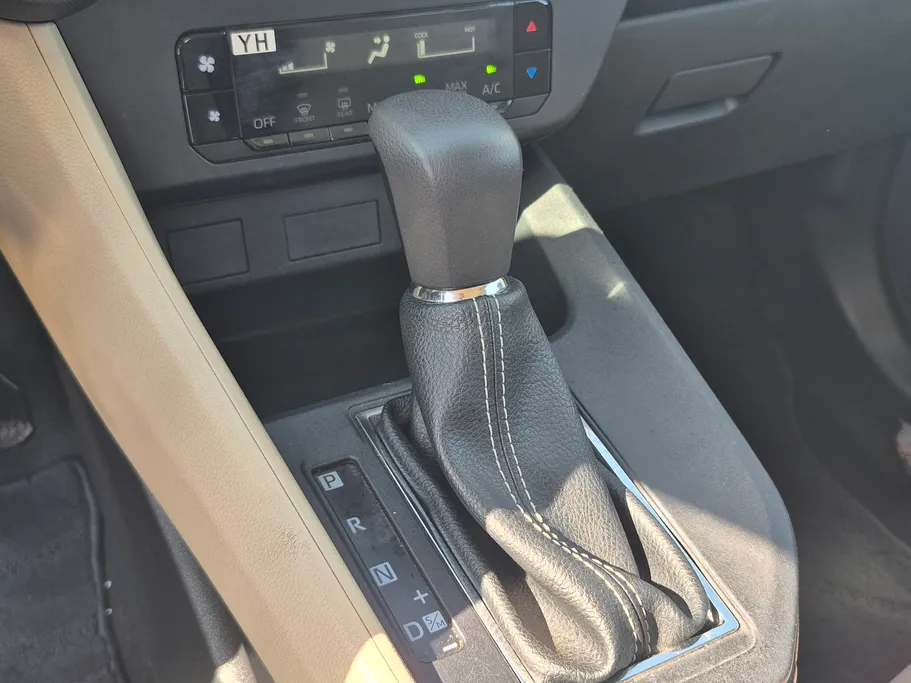 2024 Toyota Yaris  Y 