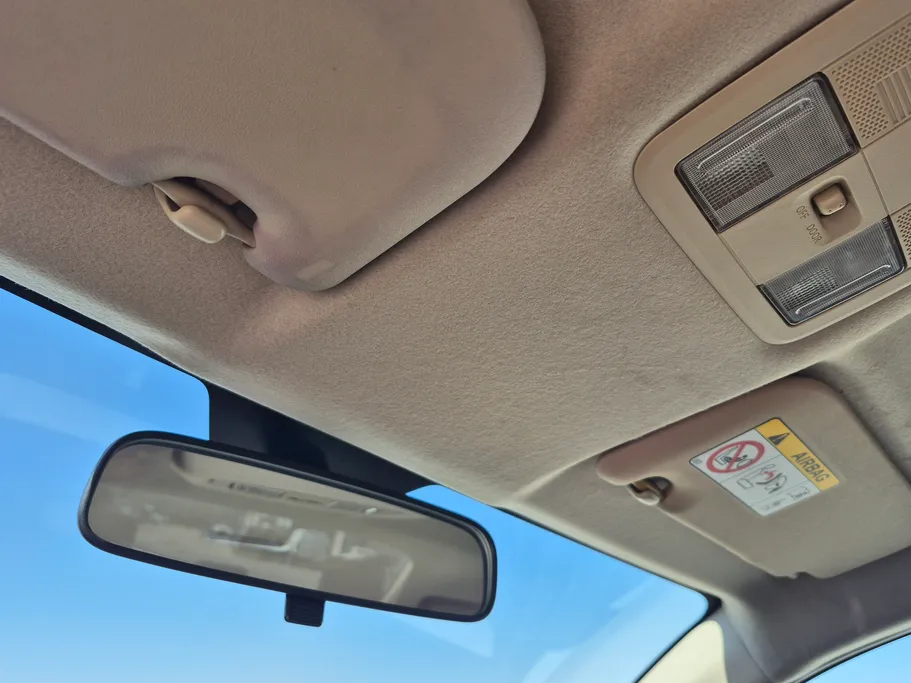 2024 Toyota Yaris  Y 