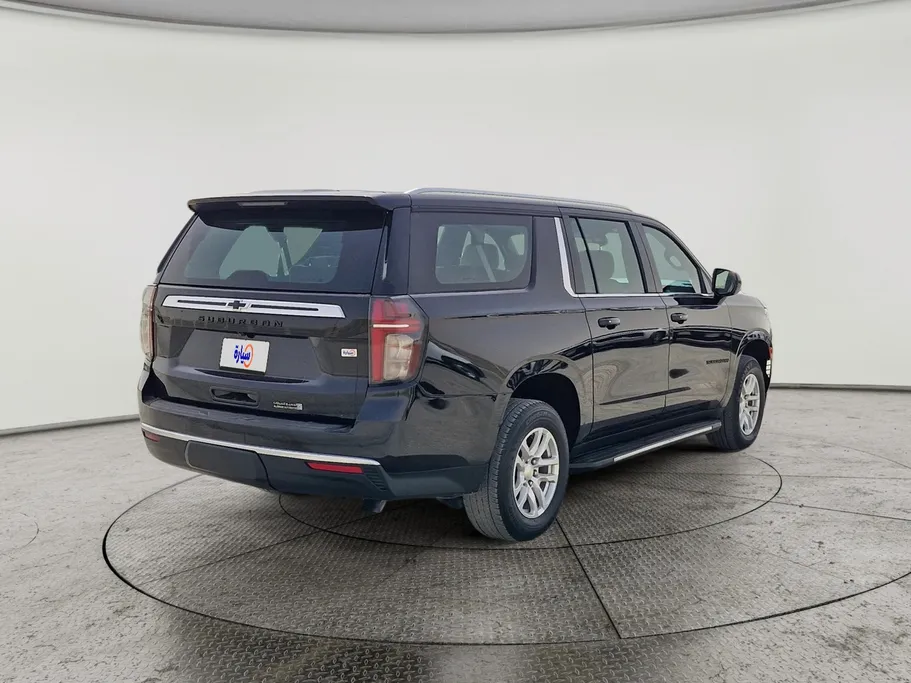 2023 Chevrolet Suburban LS 