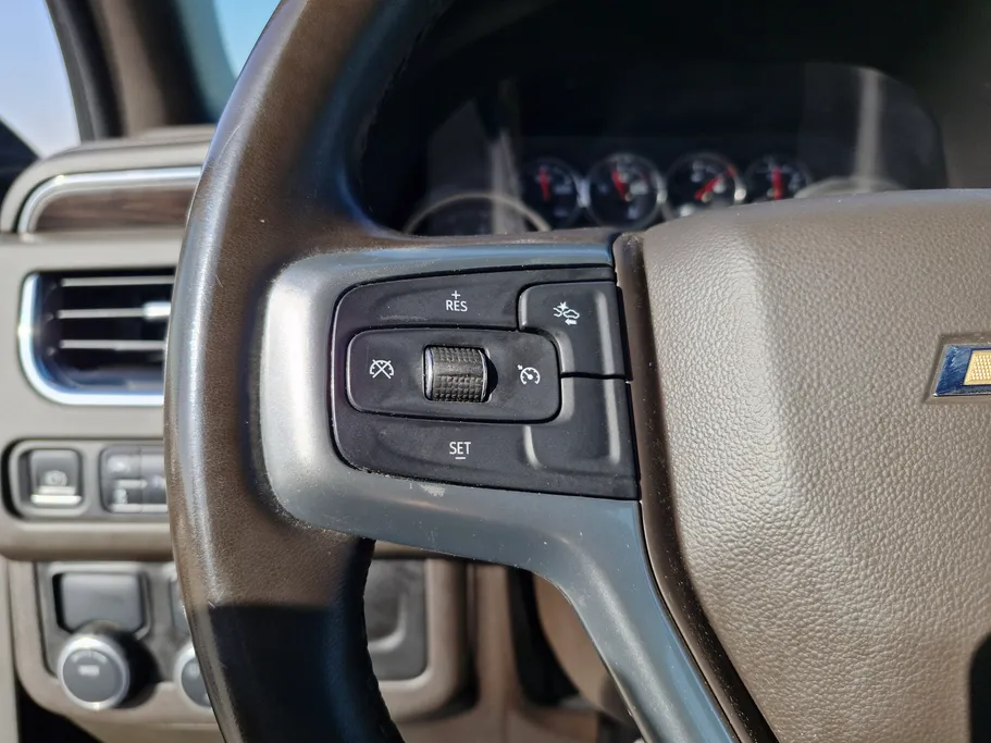 2023 Chevrolet Suburban LS 