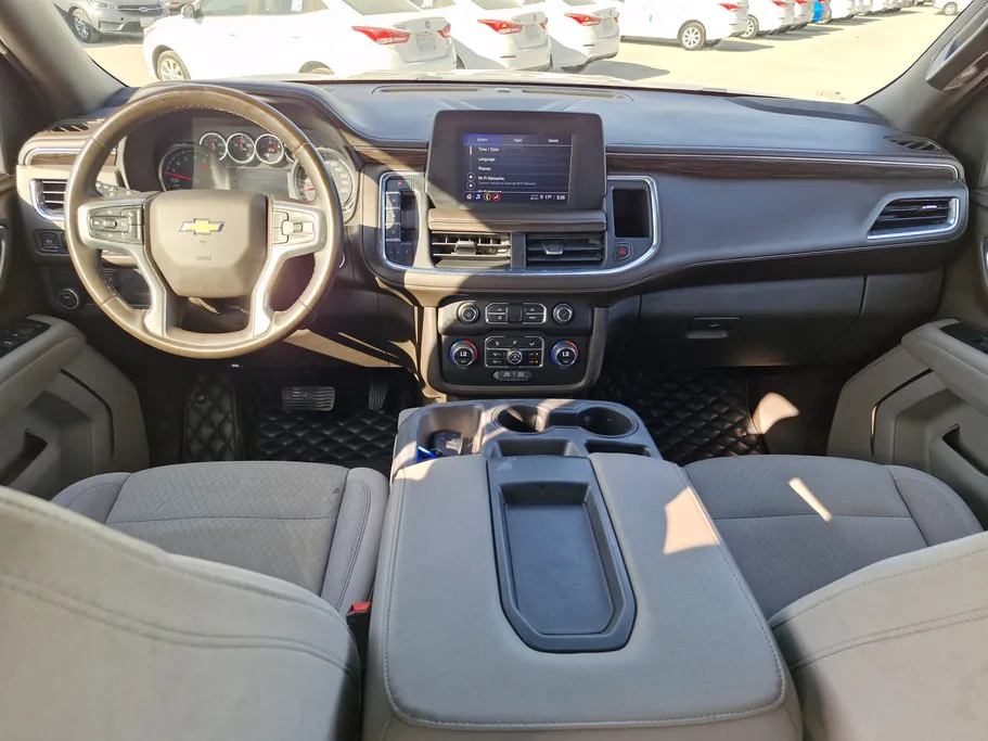 2023 Chevrolet Suburban LS 