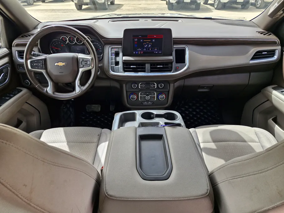2023 Chevrolet Suburban LS 