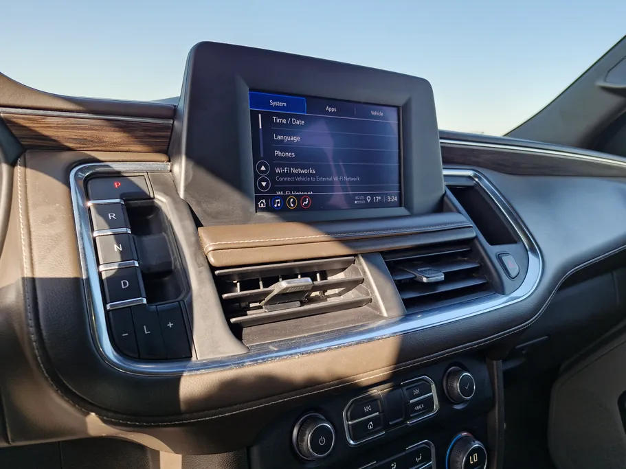 2023 Chevrolet Suburban LS 