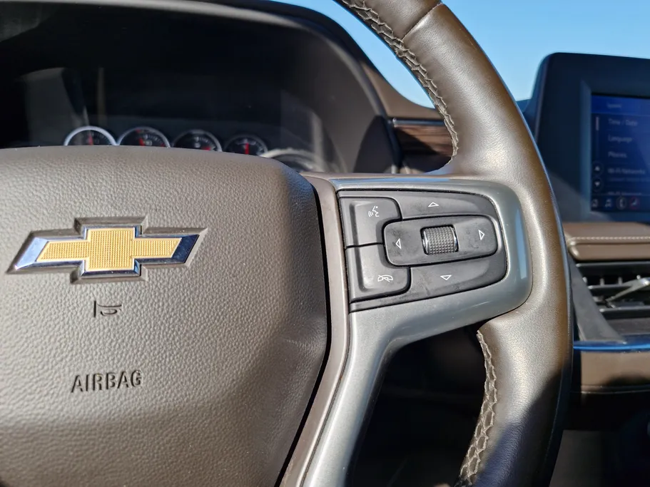 2023 Chevrolet Suburban LS 