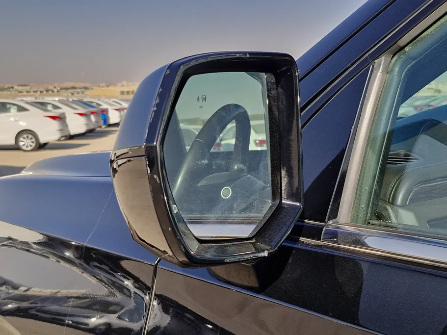 2023 Chevrolet Suburban LS 