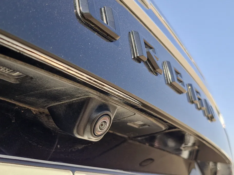 2023 Chevrolet Suburban LS 