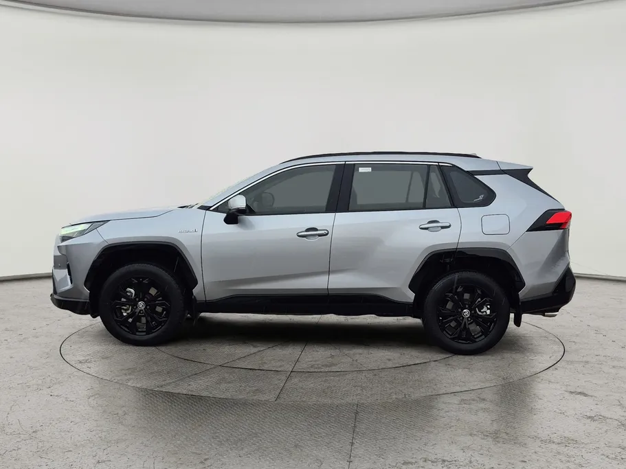 2024 Toyota RAV4 XLE HEV 