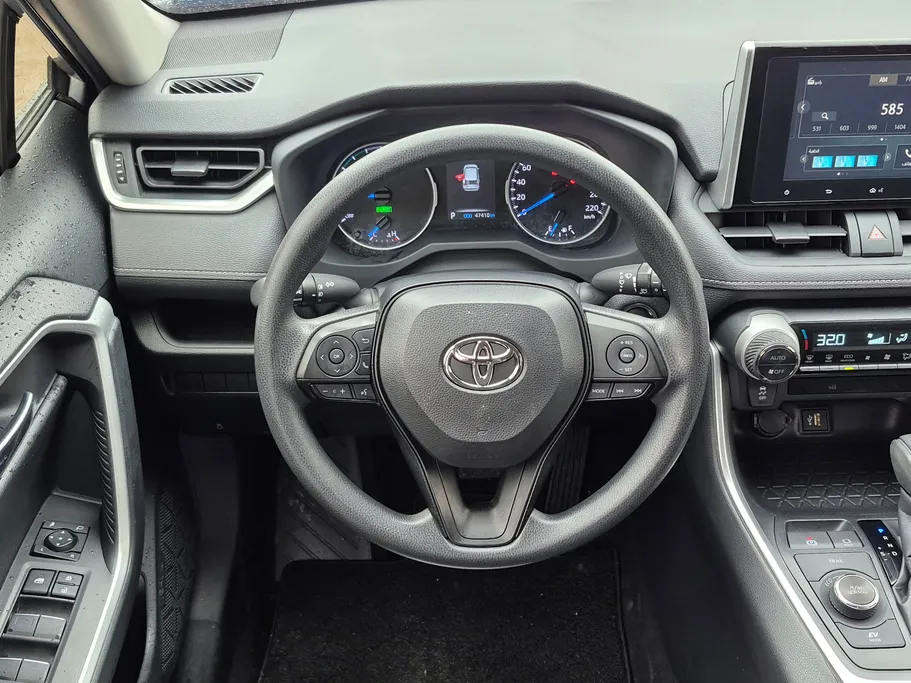 2024 Toyota RAV4 XLE HEV 