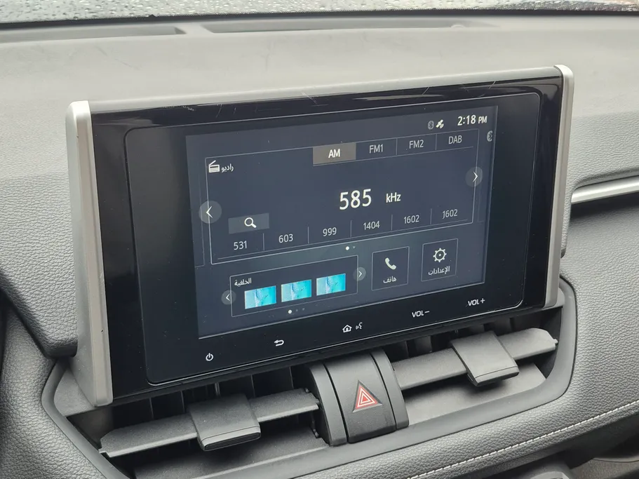 2024 Toyota RAV4 XLE HEV 